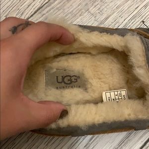 UGG Shoes - Gray UGG Dakota Moccasins - Hardly Worn UGG Shoes - Gray UGG Dakota Moccasins - Hardly Worn